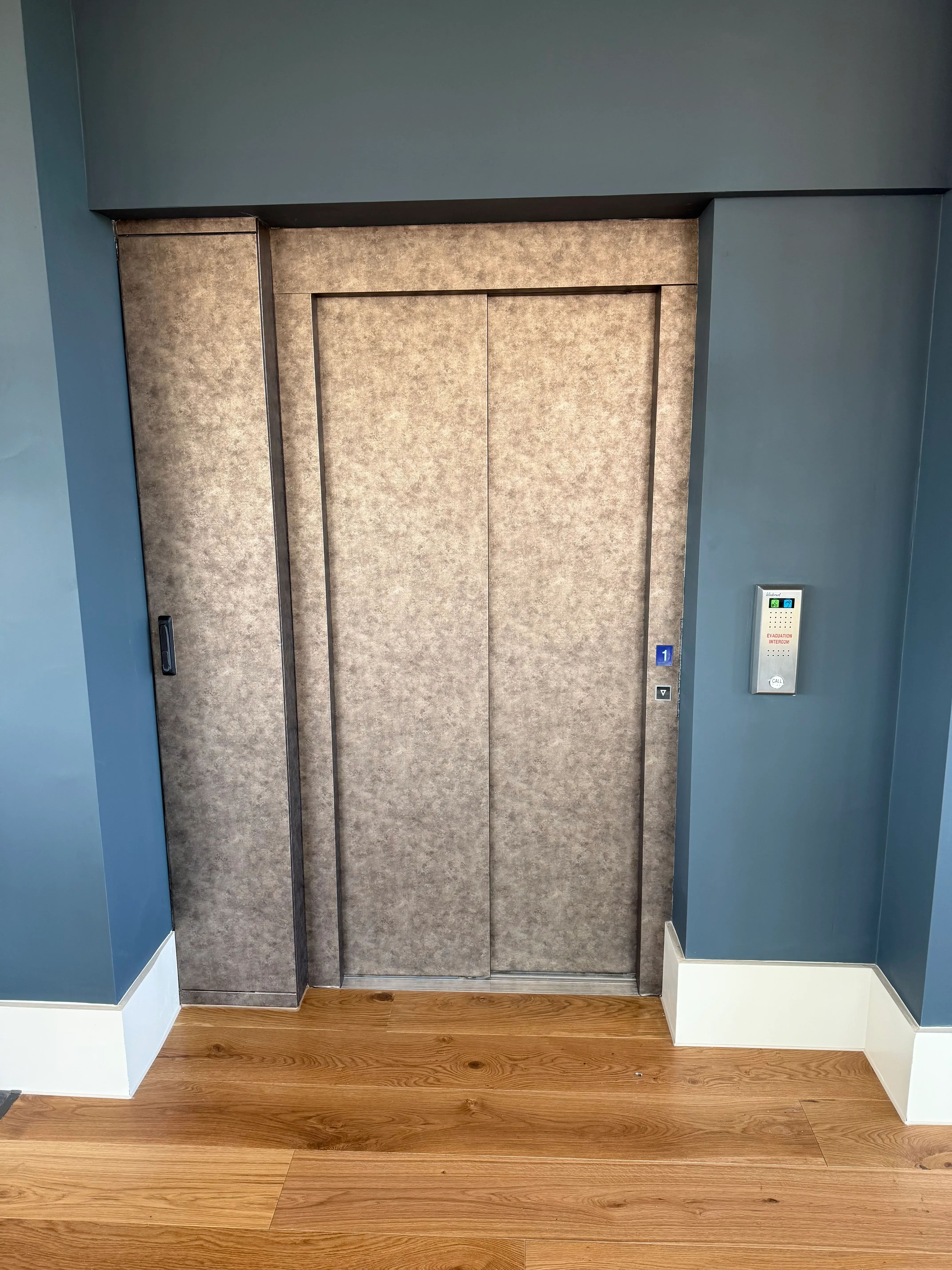 Commercial interior wrap 12